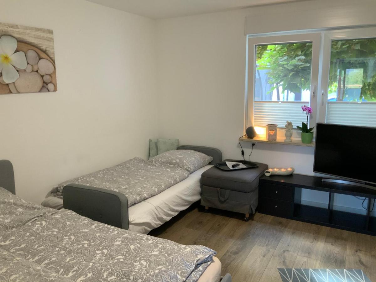Gemütliche 1-Zimmer Wohnung mit eigenem Eingang Wesseling Exterior foto